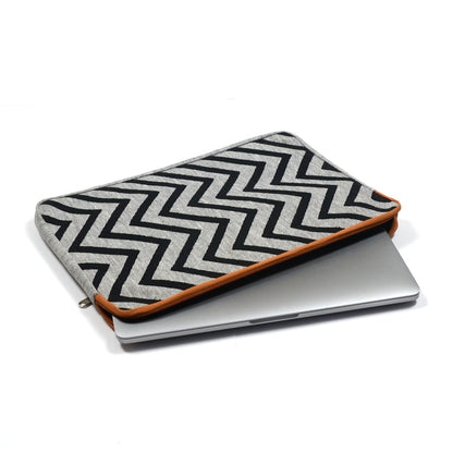 Chevron Mono Laptop Sleeve